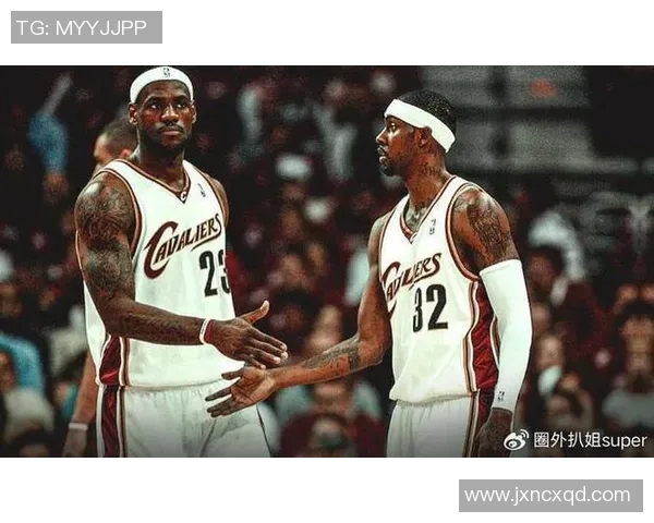 詹姆斯领衔骑士大战勇士，NBA总决赛火力全开